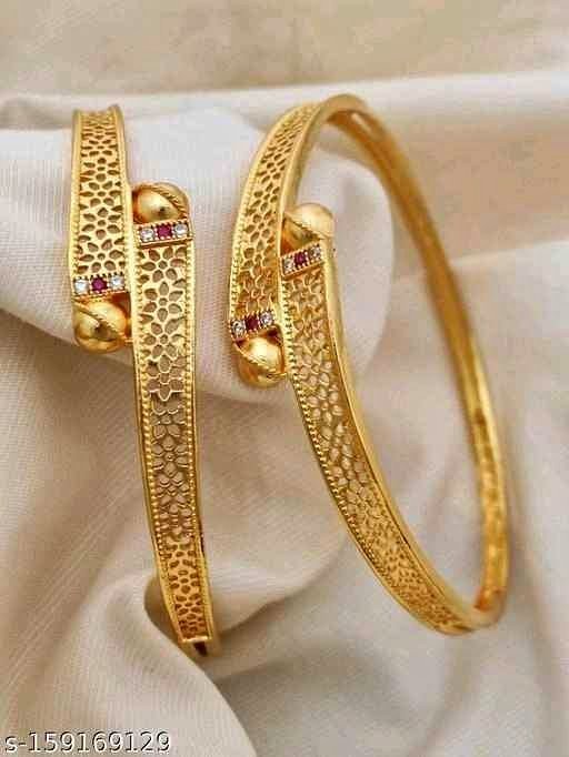 Micro plated gold bangles with premium quality in 6 pcs combo sets.